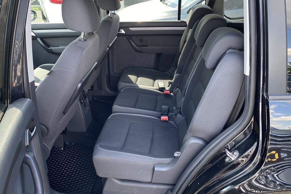 Продам Volkswagen Touran 2010 года в Луцке