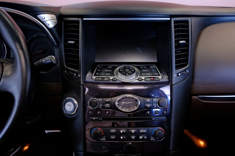 Продам Infiniti FX 37S 2011 года в Одессе