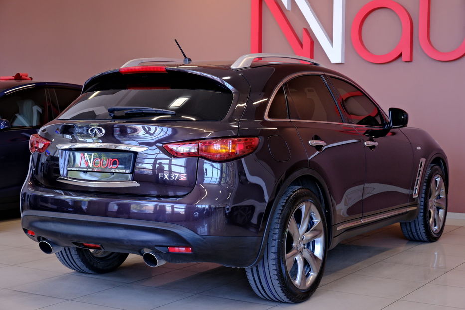 Продам Infiniti FX 37S 2011 года в Одессе