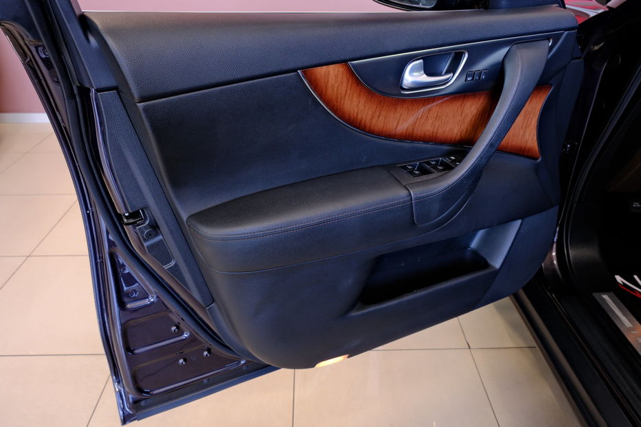 Продам Infiniti FX 37S 2011 года в Одессе