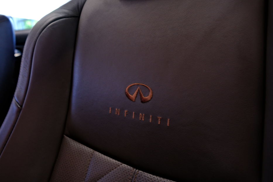 Продам Infiniti FX 37S 2011 года в Одессе