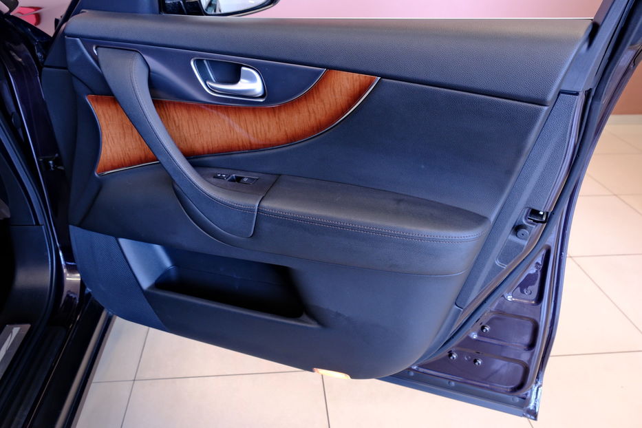 Продам Infiniti FX 37S 2011 года в Одессе