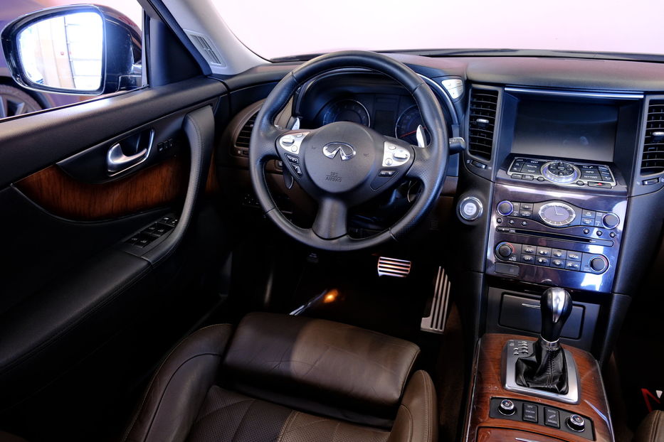 Продам Infiniti FX 37S 2011 года в Одессе
