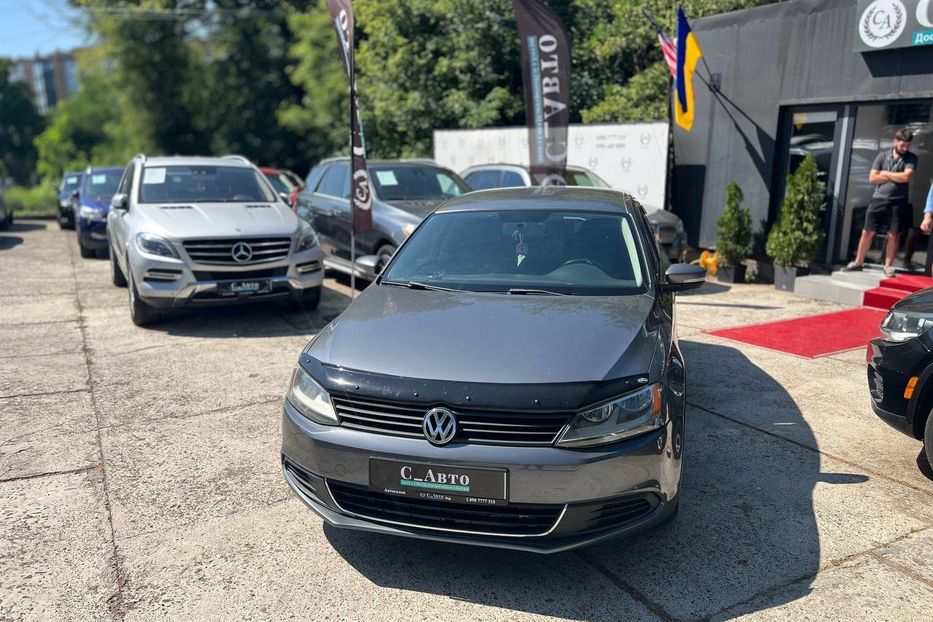 Продам Volkswagen Jetta 2012 года в Черновцах