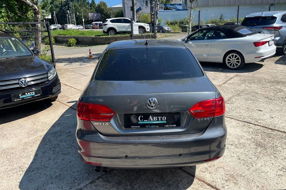 Продам Volkswagen Jetta 2012 года в Черновцах