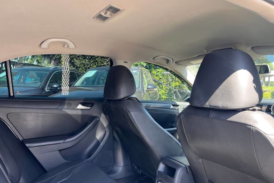 Продам Volkswagen Jetta 2012 года в Черновцах
