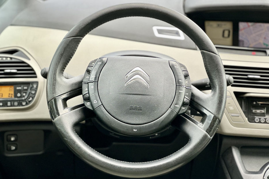 Продам Citroen Grand C4 Picasso 2011 года в Киеве