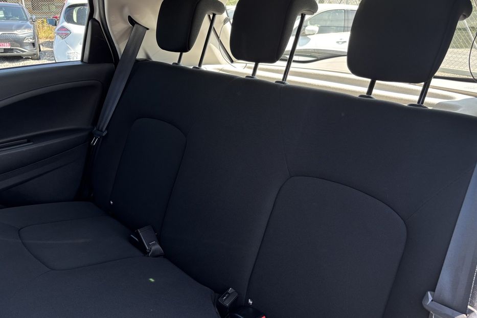 Продам Renault Zoe 51 кВт  2020 года в Львове