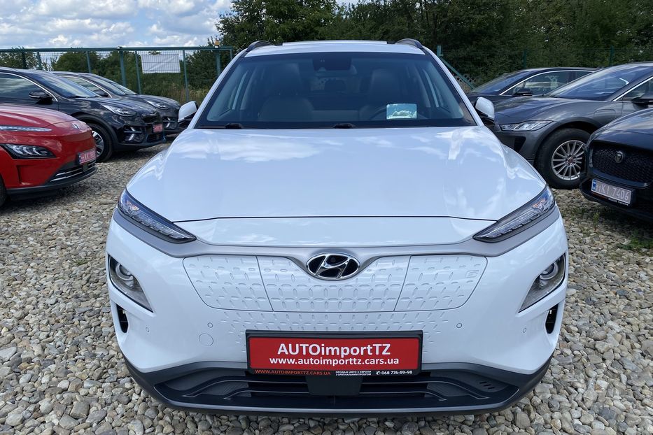 Продам Hyundai Kona 64 кВт Макс. комплектація Люк 2020 года в Львове