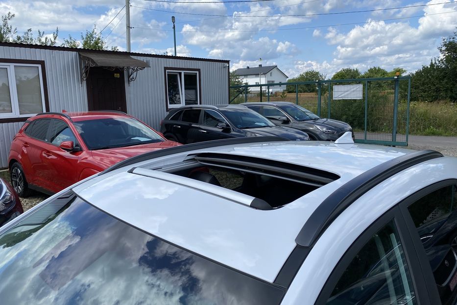 Продам Hyundai Kona 64 кВт Макс. комплектація Люк 2020 года в Львове