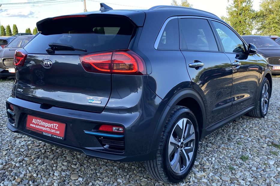 Продам Kia Niro 64 кВт Макс. комплектація 2020 года в Львове
