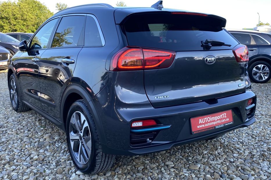 Продам Kia Niro 64 кВт Макс. комплектація 2020 года в Львове