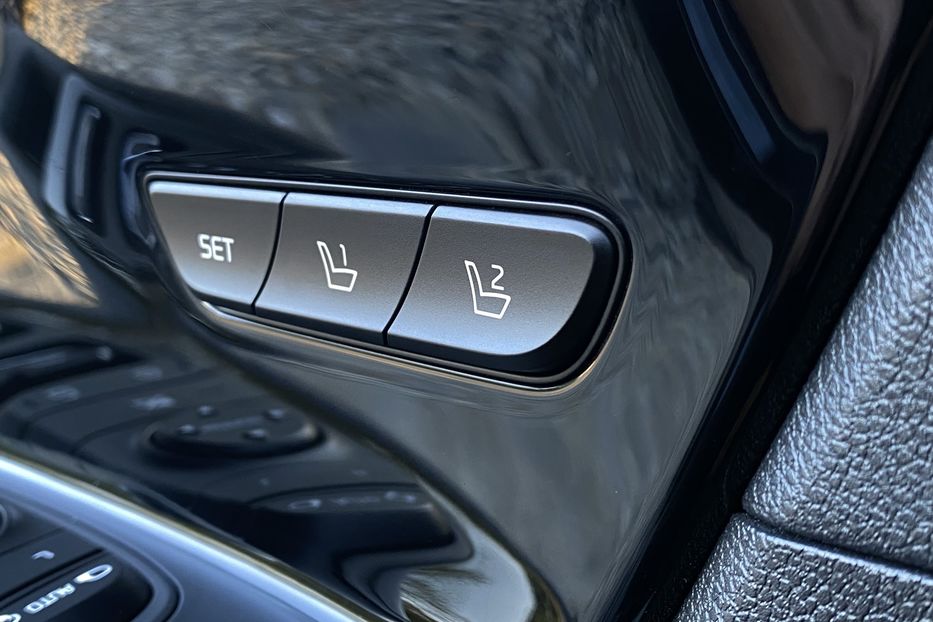 Продам Kia Niro 64 кВт Макс. комплектація 2020 года в Львове