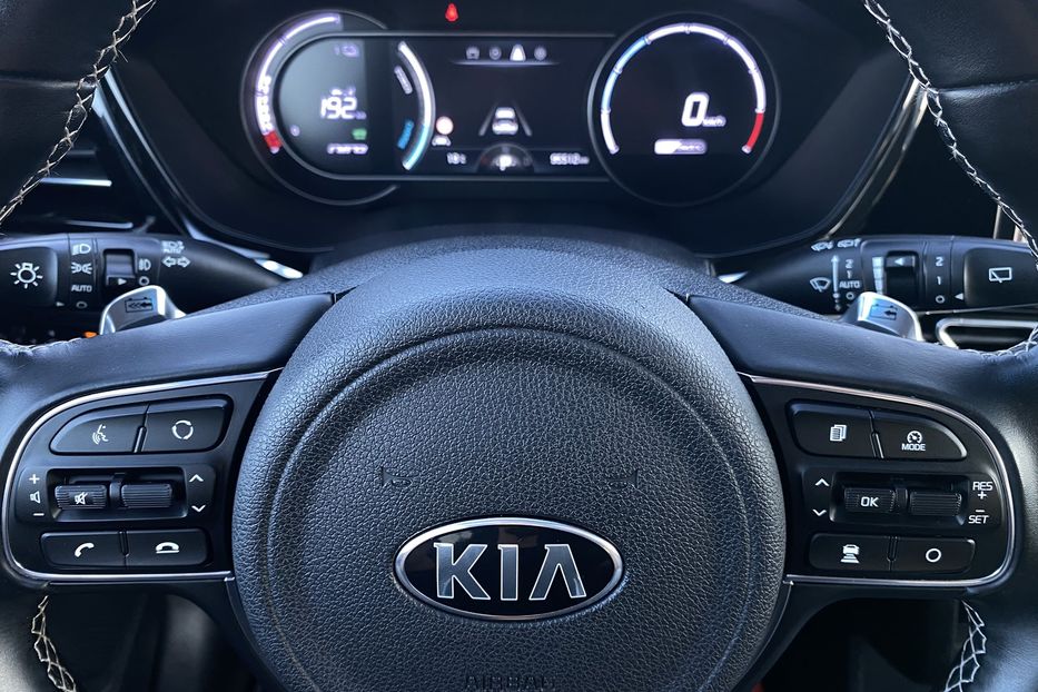 Продам Kia Niro 64 кВт Макс. комплектація 2020 года в Львове