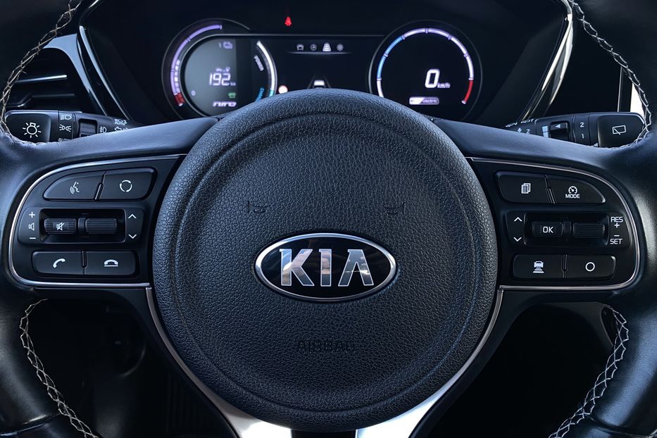 Продам Kia Niro 64 кВт Макс. комплектація 2020 года в Львове