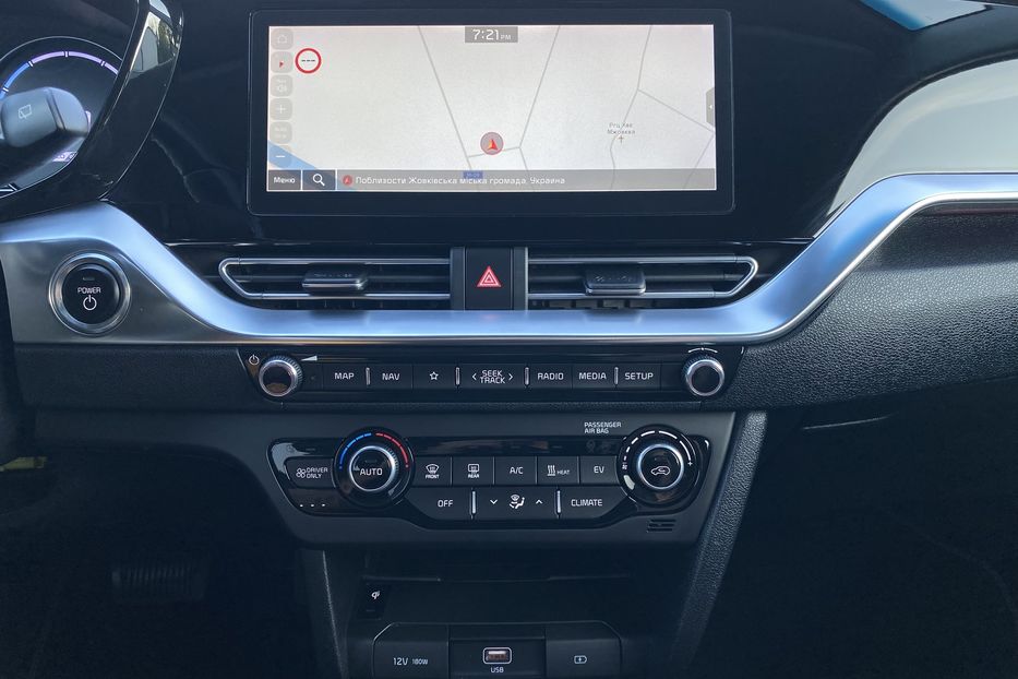 Продам Kia Niro 64 кВт Макс. комплектація 2020 года в Львове