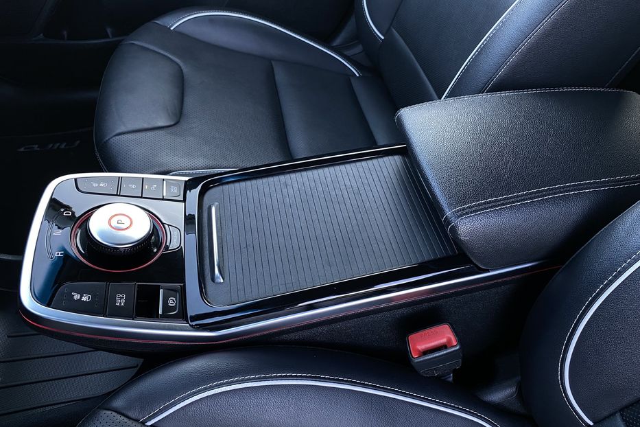 Продам Kia Niro 64 кВт Макс. комплектація 2020 года в Львове