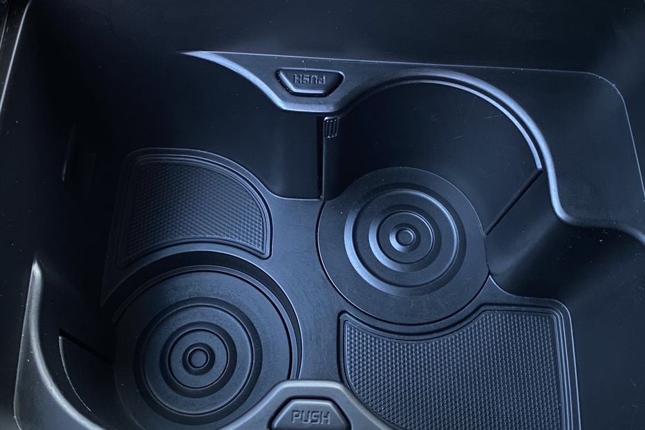 Продам Kia Niro 64 кВт Макс. комплектація 2020 года в Львове