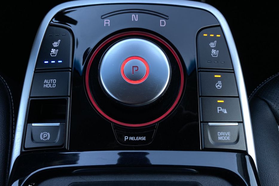 Продам Kia Niro 64 кВт Макс. комплектація 2020 года в Львове