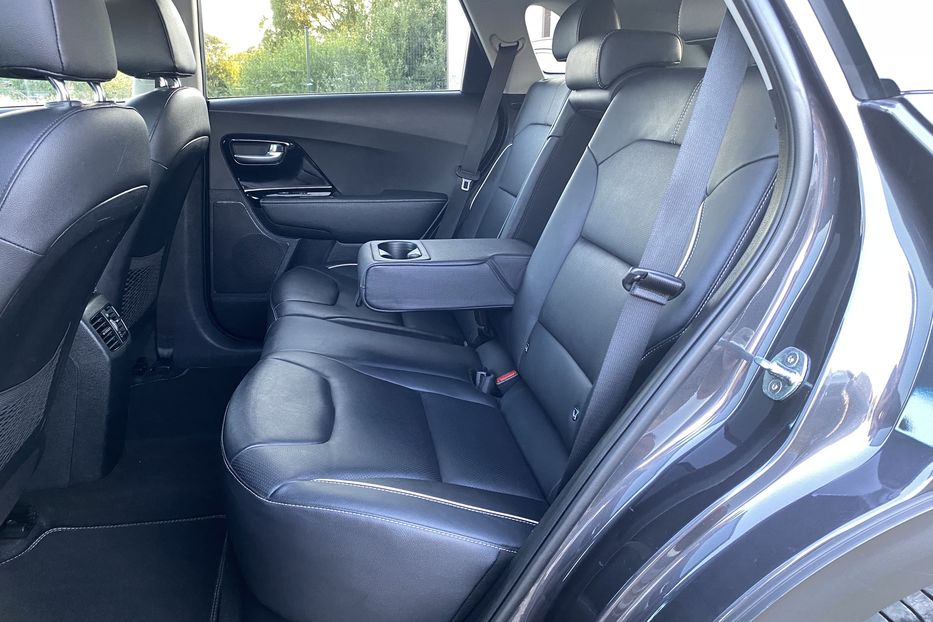 Продам Kia Niro 64 кВт Макс. комплектація 2020 года в Львове