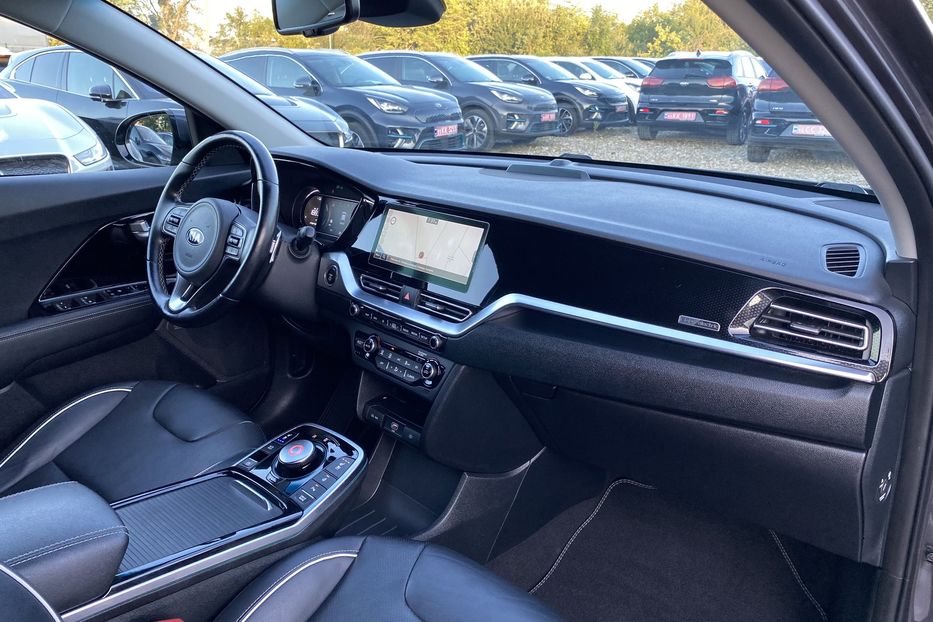 Продам Kia Niro 64 кВт Макс. комплектація 2020 года в Львове