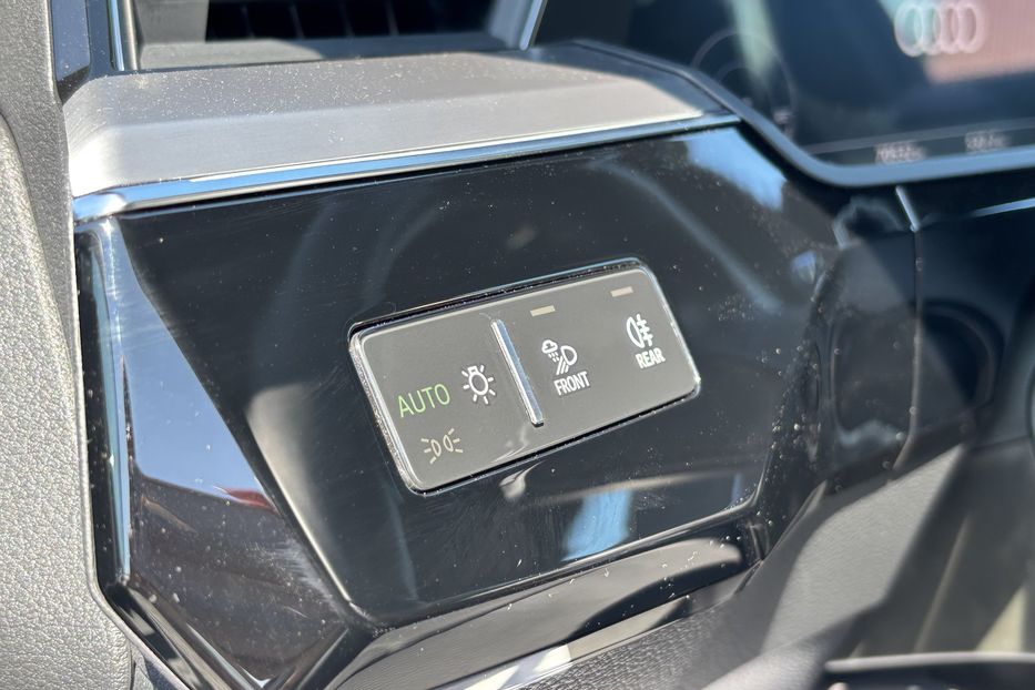 Продам Audi E-Tron 2022 года в Львове