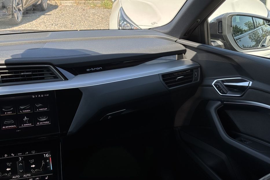 Продам Audi E-Tron 2022 года в Львове