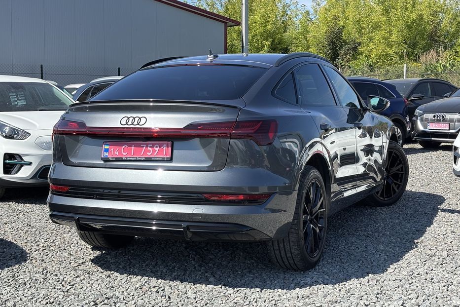 Продам Audi E-Tron 2022 года в Львове