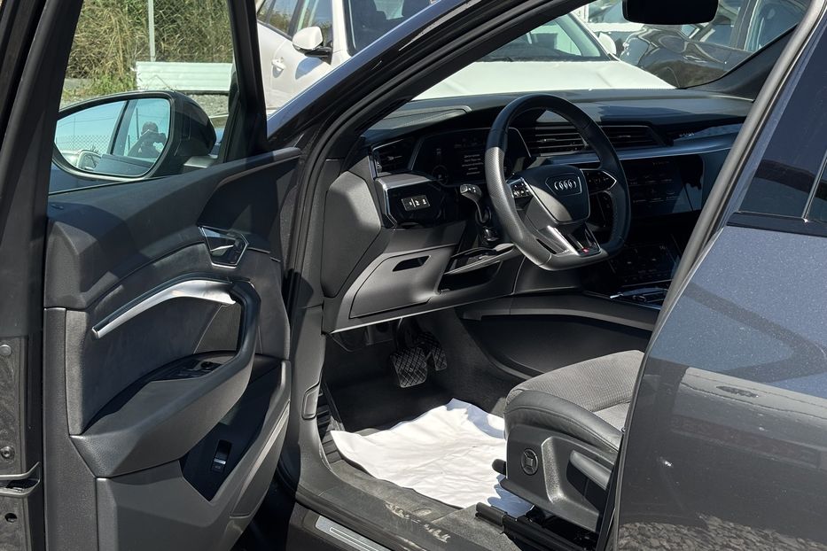 Продам Audi E-Tron 2022 года в Львове