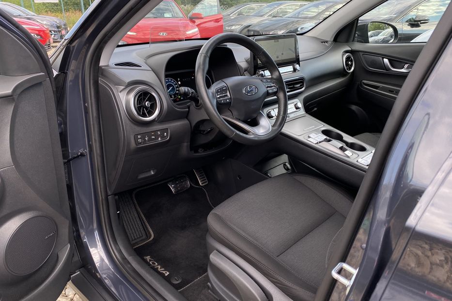 Продам Hyundai Kona 64кВтСліпізониПдгрівсиднькерма 2022 года в Львове