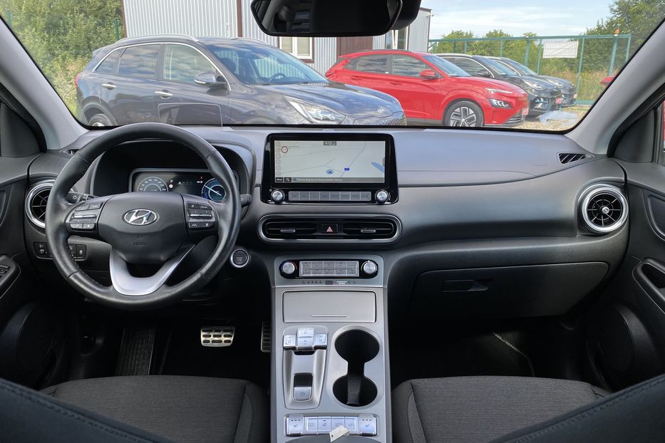 Продам Hyundai Kona 64кВтСліпізониПдгрівсиднькерма 2022 года в Львове