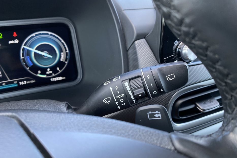 Продам Hyundai Kona 64кВтСліпізониПдгрівсиднькерма 2022 года в Львове