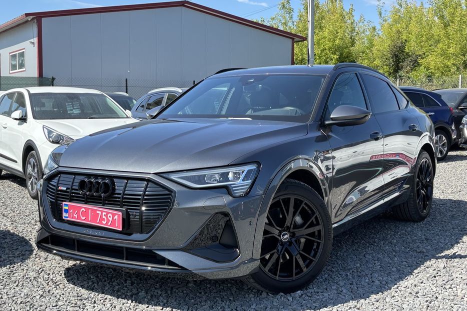 Продам Audi E-Tron 2022 года в Львове