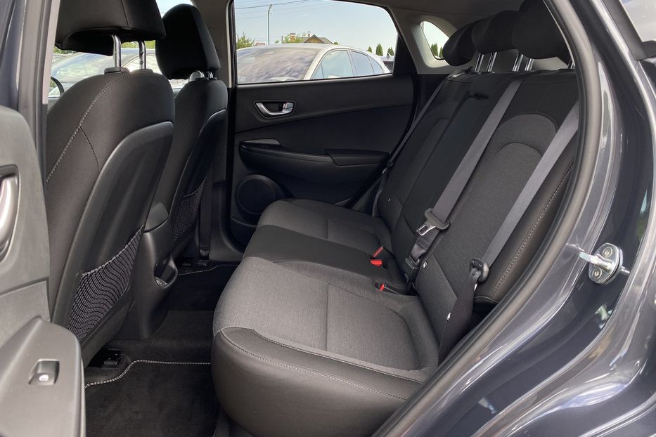 Продам Hyundai Kona 64кВтСліпізониПдгрівсиднькерма 2022 года в Львове