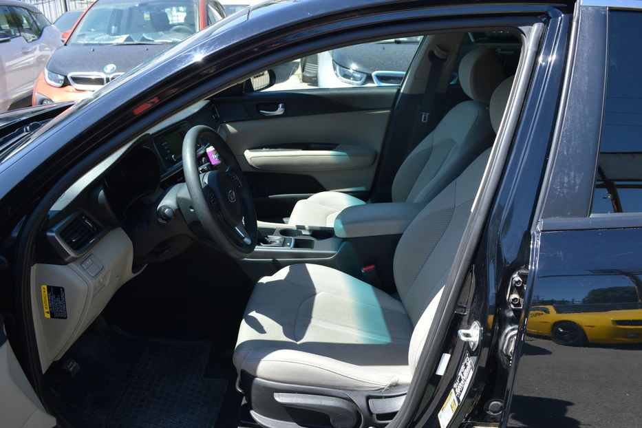 Продам Kia Optima 2.4 2016 года в Одессе