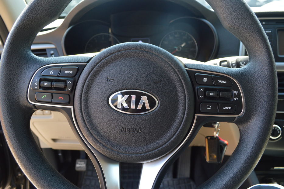 Продам Kia Optima 2.4 2016 года в Одессе