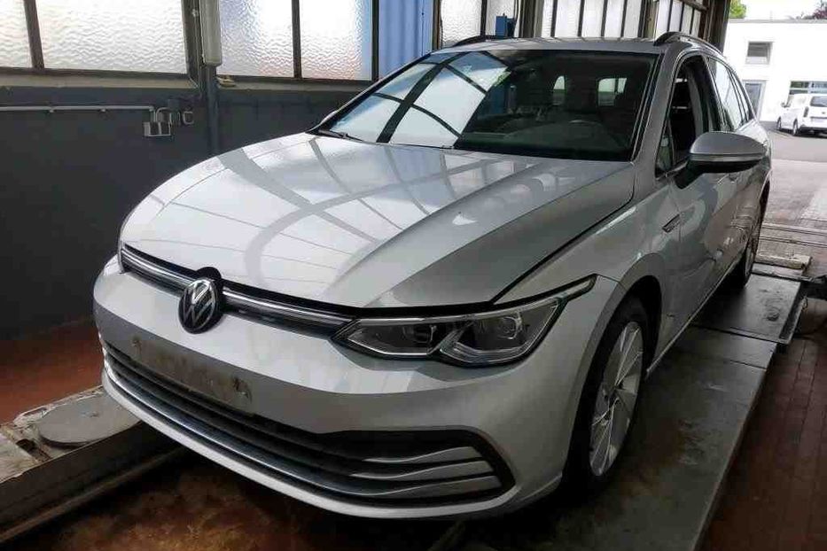 Продам Volkswagen Golf Variant 2022 года в Луцке