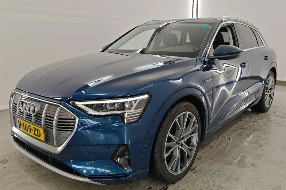 Продам Audi E-Tron edition v6926 2020 года в Луцке