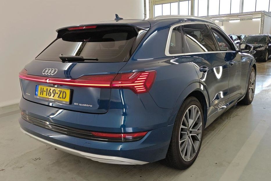Продам Audi E-Tron edition v6926 2020 года в Луцке