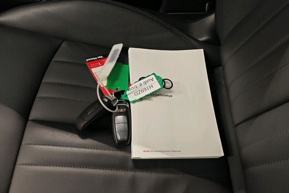 Продам Audi E-Tron edition v6926 2020 года в Луцке