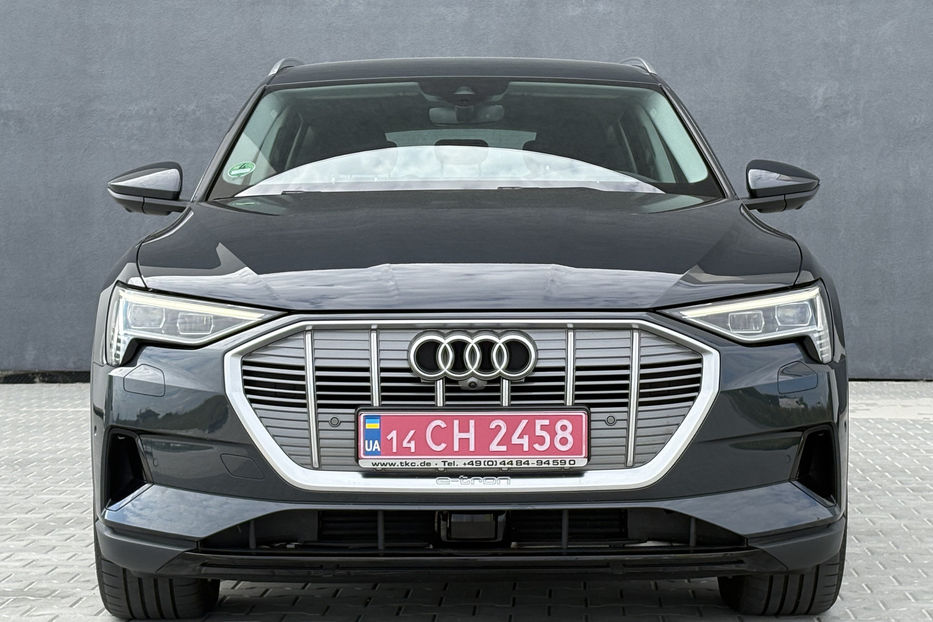 Продам Audi E-Tron 95 LED KLIMA NAVI  2019 года в Львове