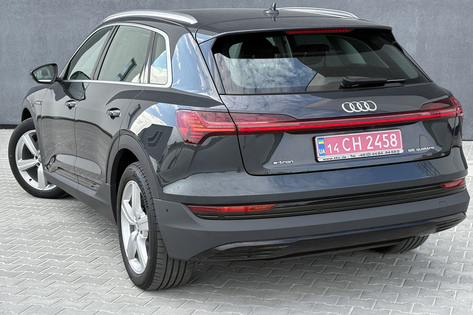 Продам Audi E-Tron 95 LED KLIMA NAVI  2019 года в Львове