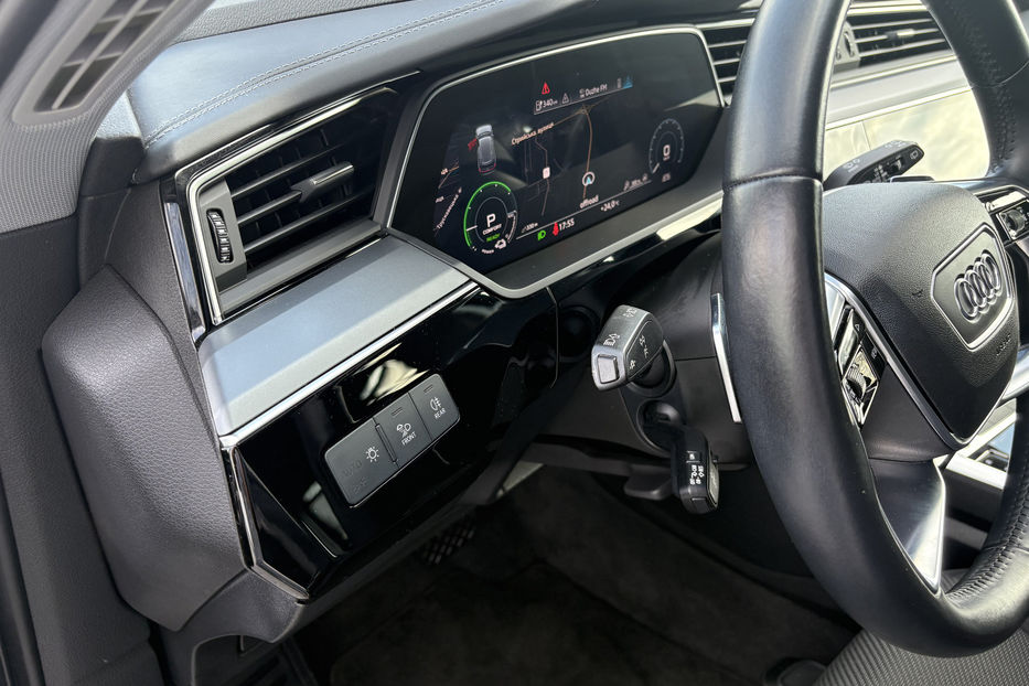 Продам Audi E-Tron 95 LED KLIMA NAVI  2019 года в Львове