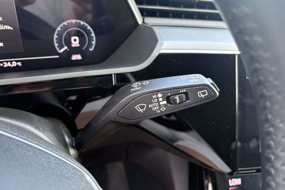 Продам Audi E-Tron 95 LED KLIMA NAVI  2019 года в Львове