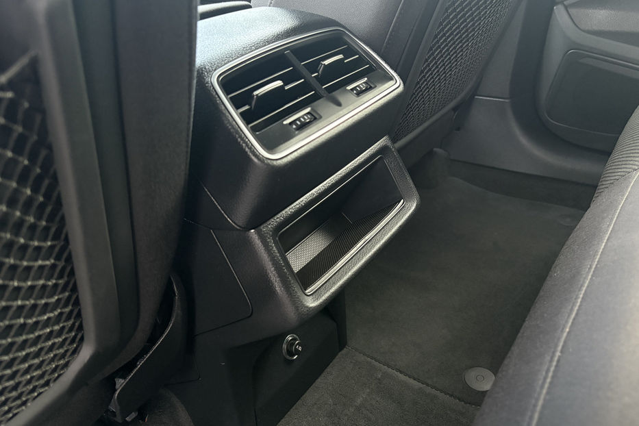 Продам Audi E-Tron 95 LED KLIMA NAVI  2019 года в Львове