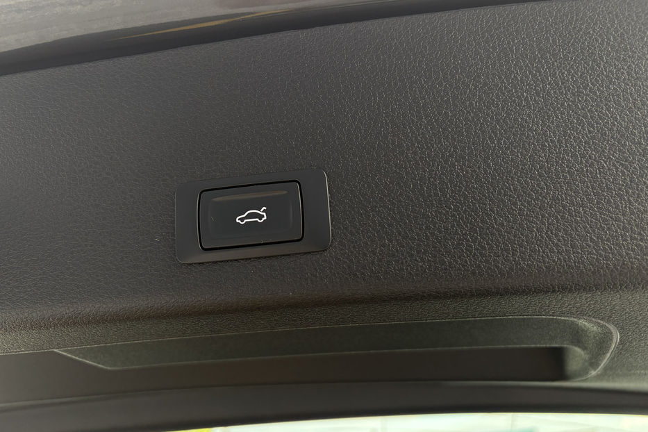 Продам Audi E-Tron 95 LED KLIMA NAVI  2019 года в Львове