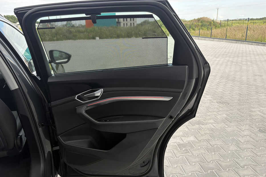 Продам Audi E-Tron 95 LED KLIMA NAVI  2019 года в Львове