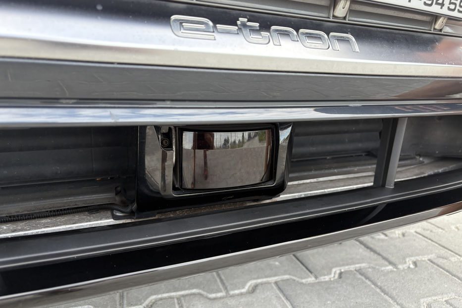 Продам Audi E-Tron 95 LED KLIMA NAVI  2019 года в Львове