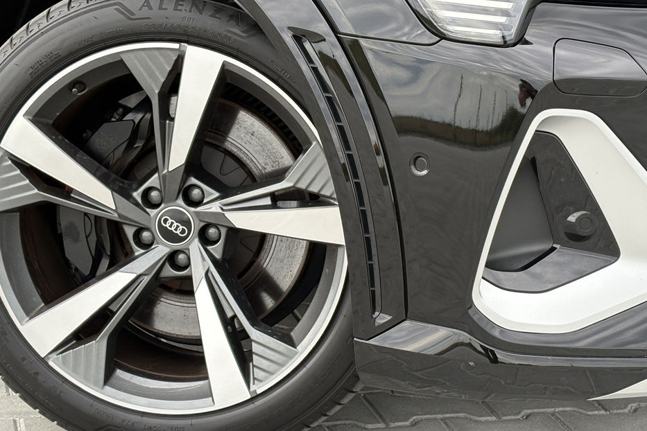 Продам Audi E-Tron E-TRON S 370KW S-LINE NE MALOV 2021 года в Львове