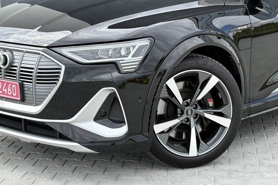 Продам Audi E-Tron E-TRON S 370KW S-LINE NE MALOV 2021 года в Львове